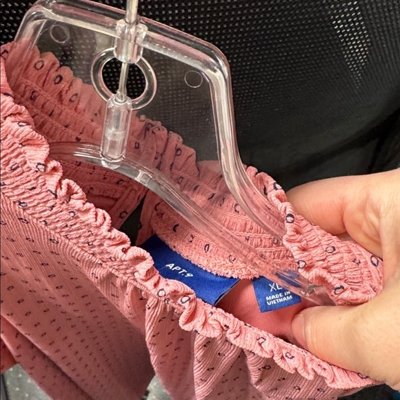 Apt 9 tank xl // 111223 - Picture 2 of 2